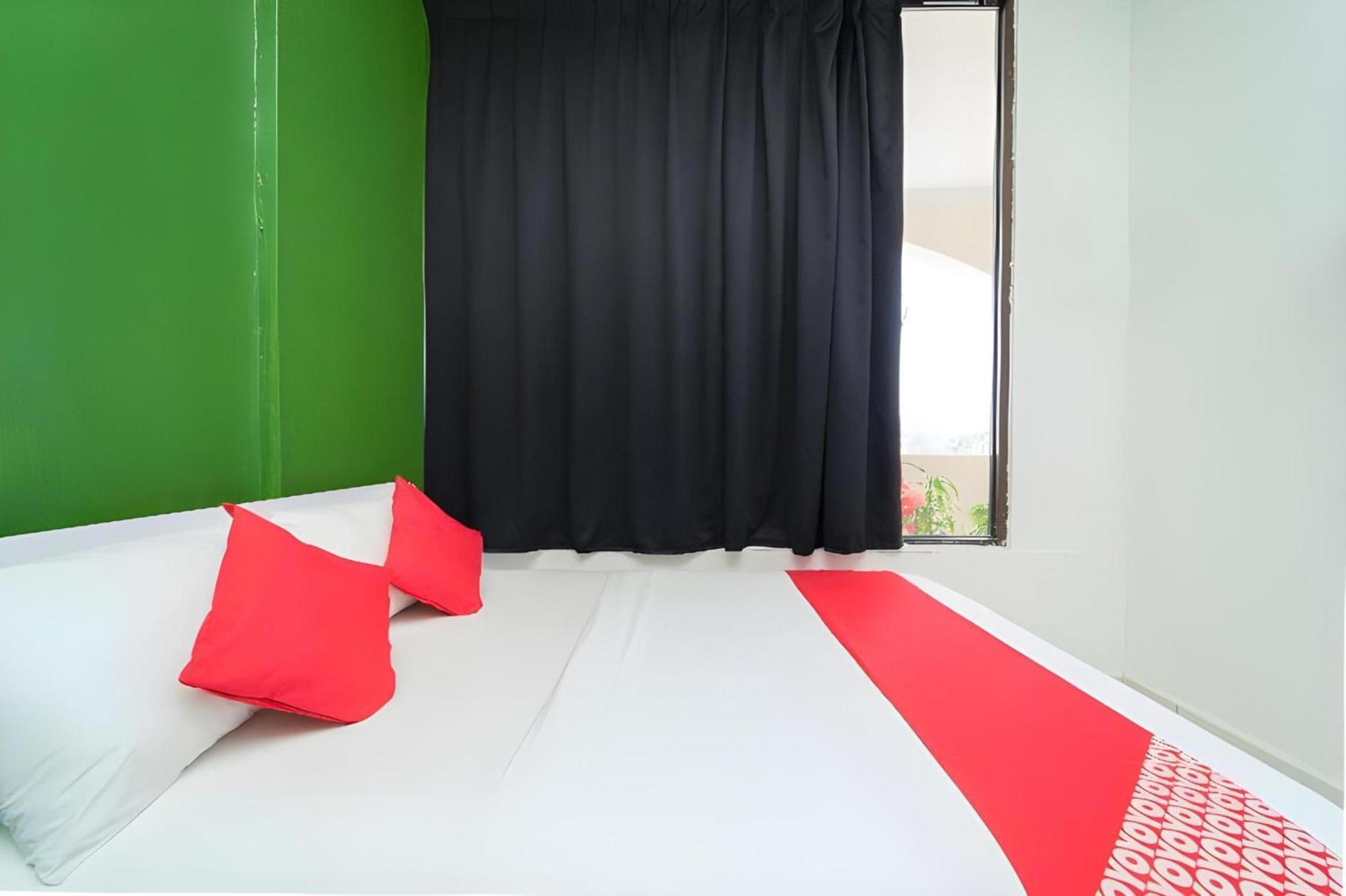 Super Oyo 89807 My Budget Home Batu Ferringhi Eksteriør bilde